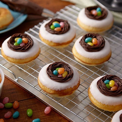 Donas de pastel decoradas